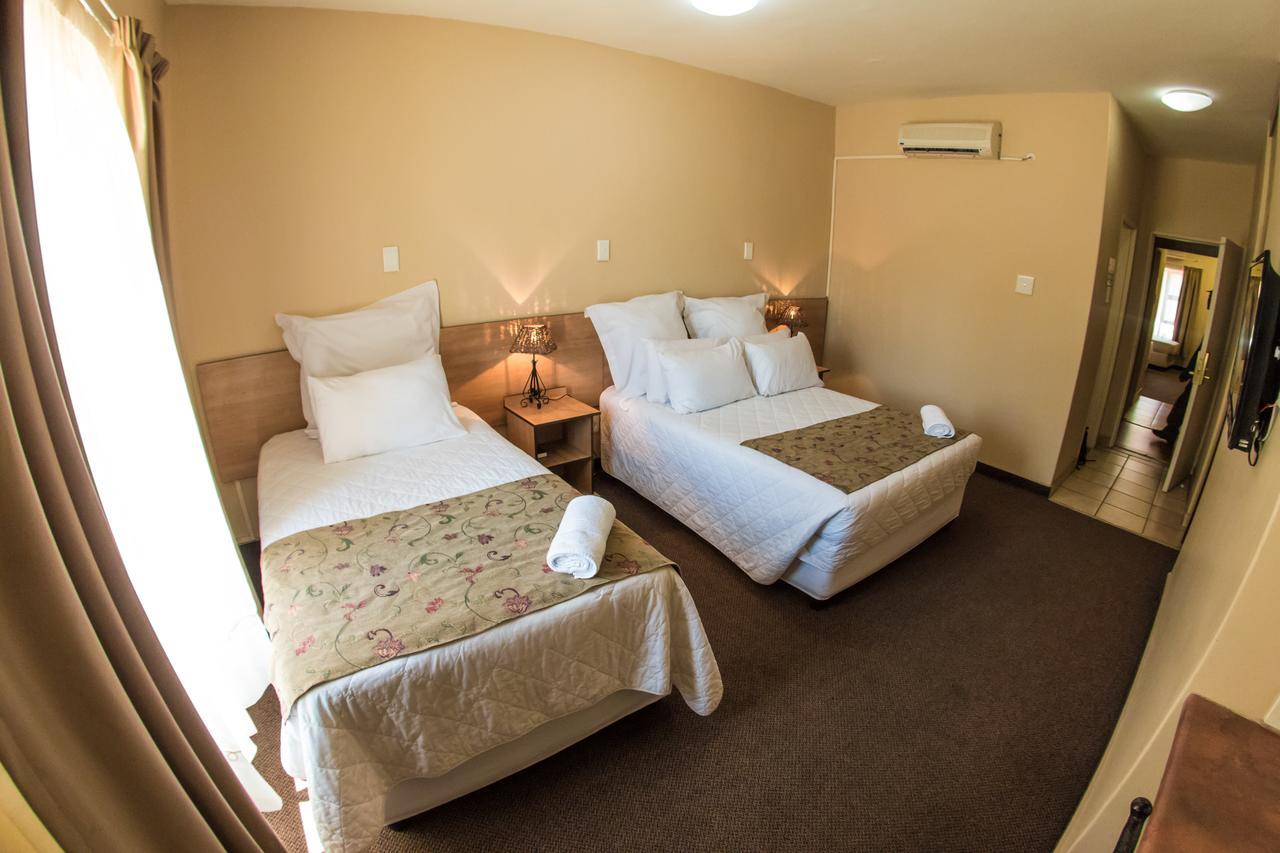 Airport Hotel Kimberley Exterior foto